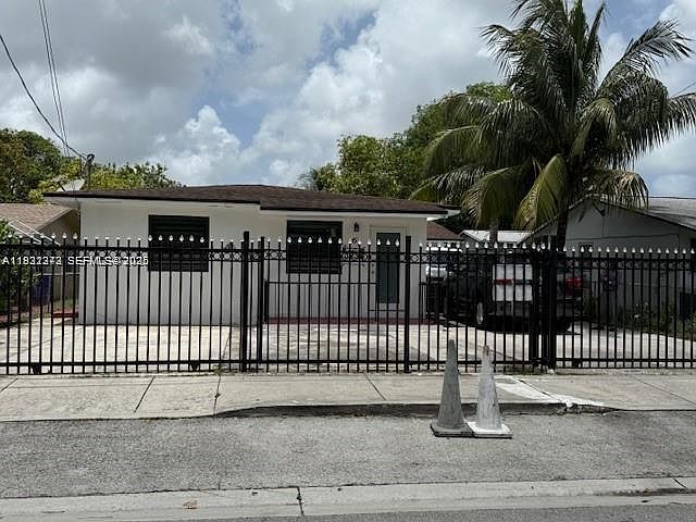 1st image of 67 NW 34th St