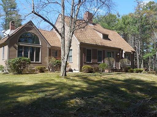 1st image of 3 Surrey Dr