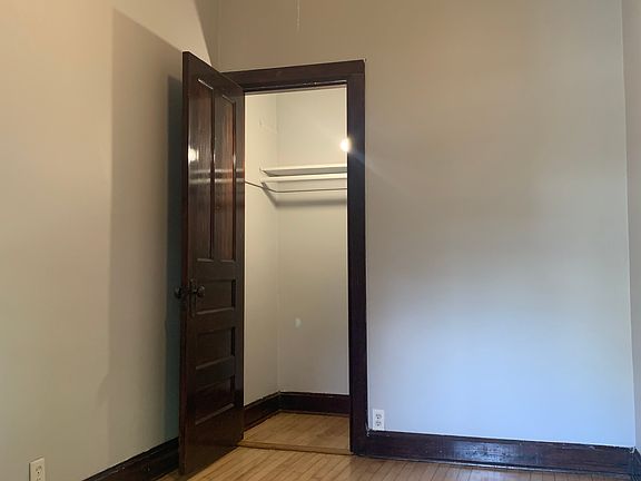 3rd image of 3638 N Seeley Ave #1