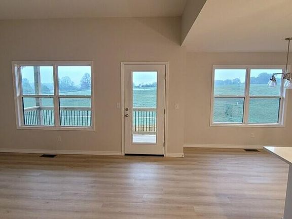 5th image of 671 W Castor Loop