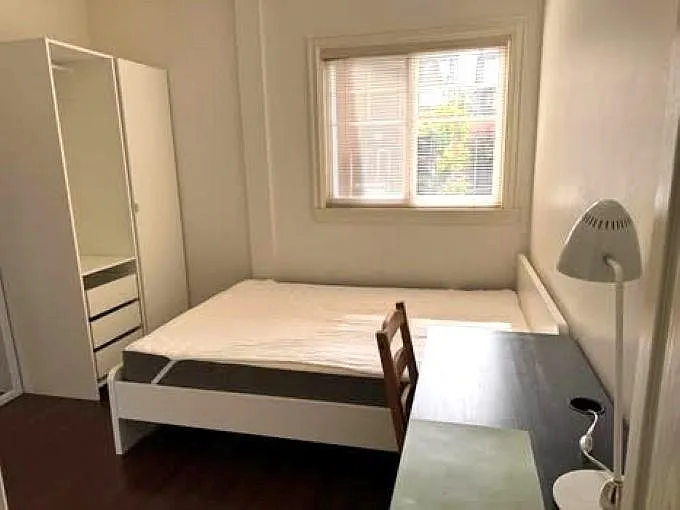 2 bed, 750 sqft, $1,900 — Photo 3