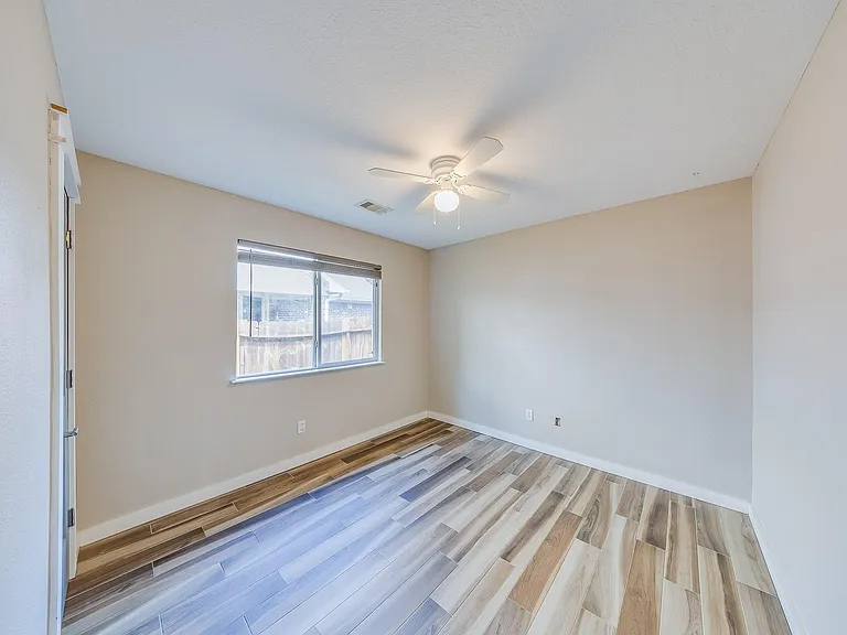 2515 Cypress Island Dr — Photo 14
