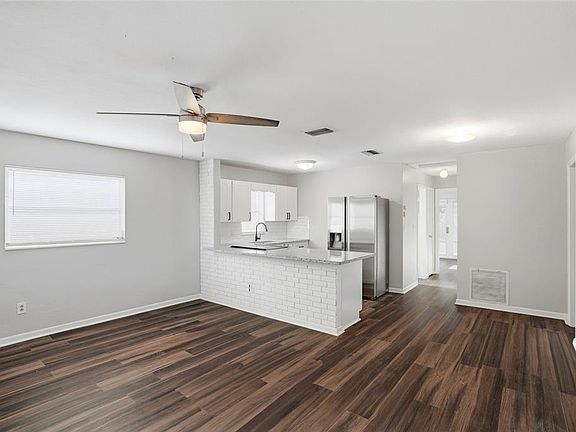 4th image of 5211 7TH AVENUE N