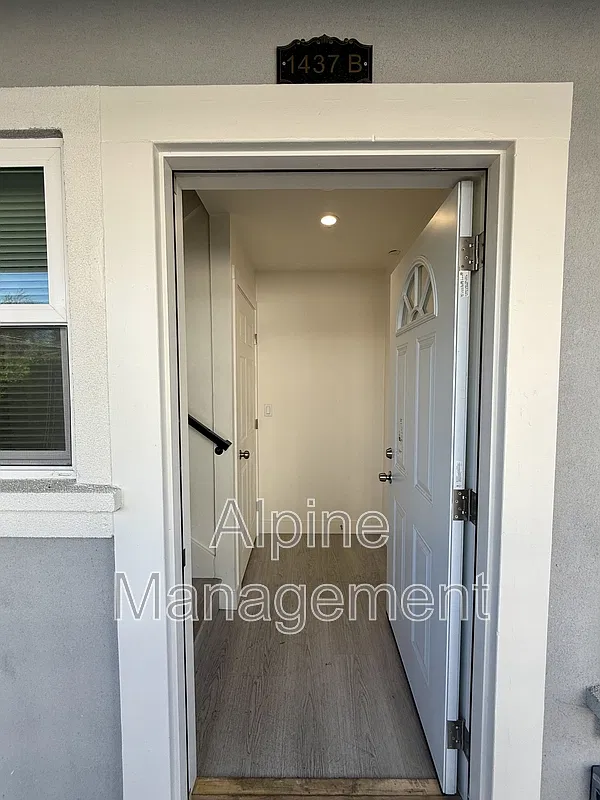3 bed, 2.0 bath, $3,045 — Photo 2