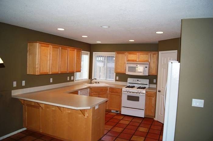 2nd image of 16171 SW Pollard Ln