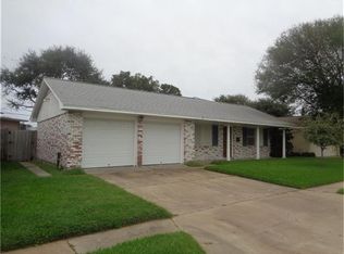 6922 Youpon Dr, Galveston, TX 77551
