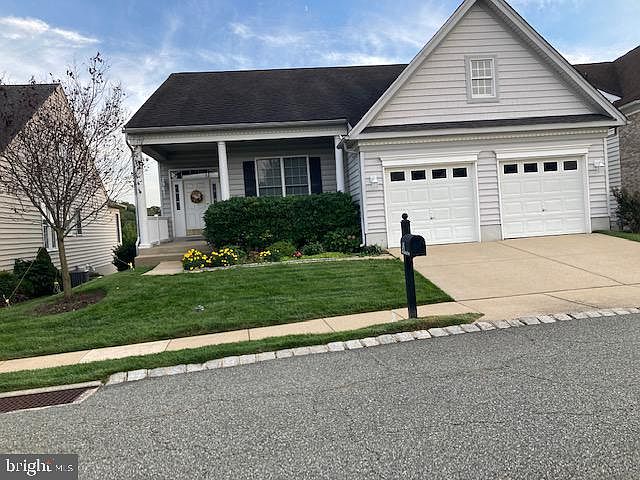 1st image of 14 N Valentine Dr