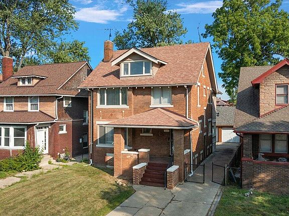 2nd image of 2488 Virginia Park St