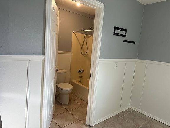 5th image of 9990 W Fort Island Trl #D