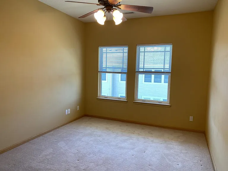 2425 Aspen Rd #203 — Photo 11