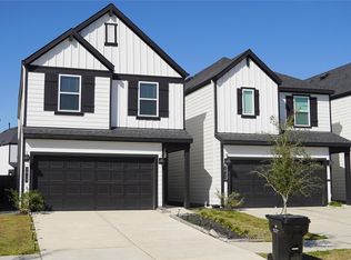 2913 Crown Gate Dr, Houston, TX 77047