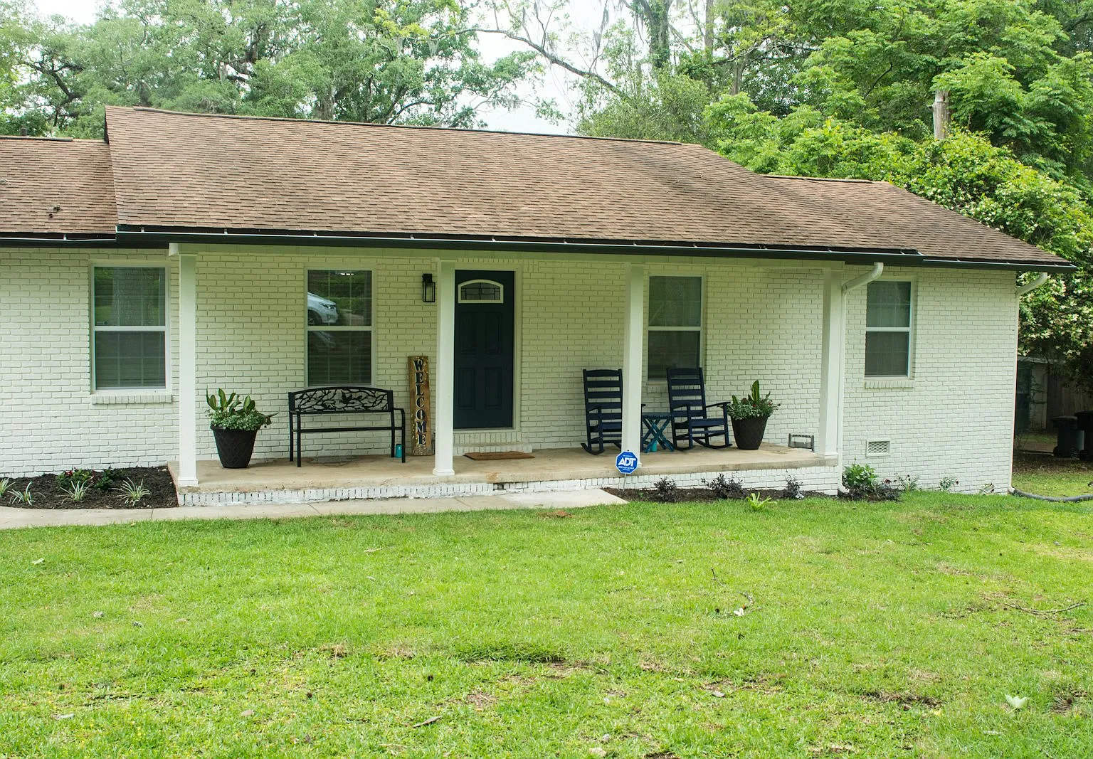 1120 Pinecrest Drive — Photo 1