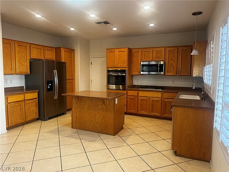 3009 Noblesville Ct — Photo 3