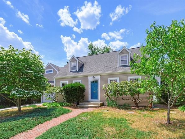 11 Hatfield Rd