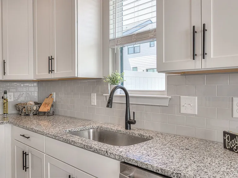 2013 Walnut Ln — Photo 13