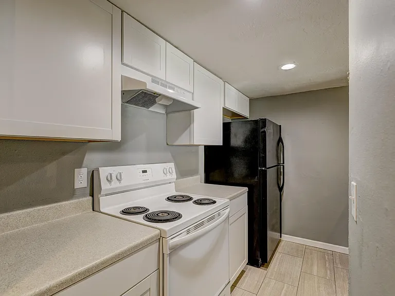 3802 Penny Dr #3802 — Photo 4