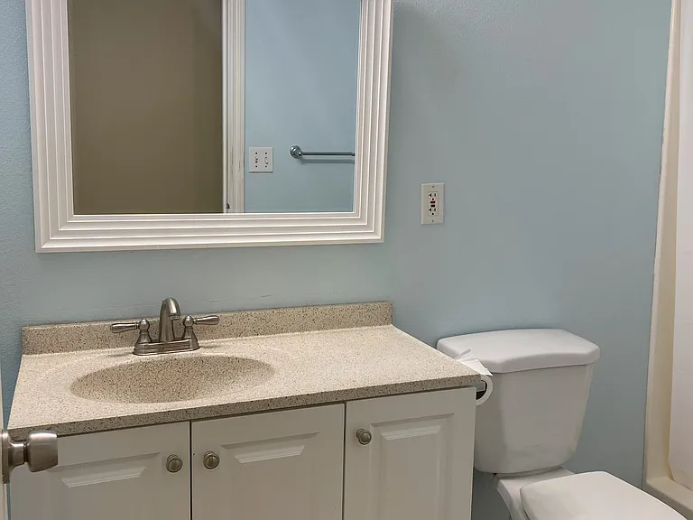 Common Bathroom View 1