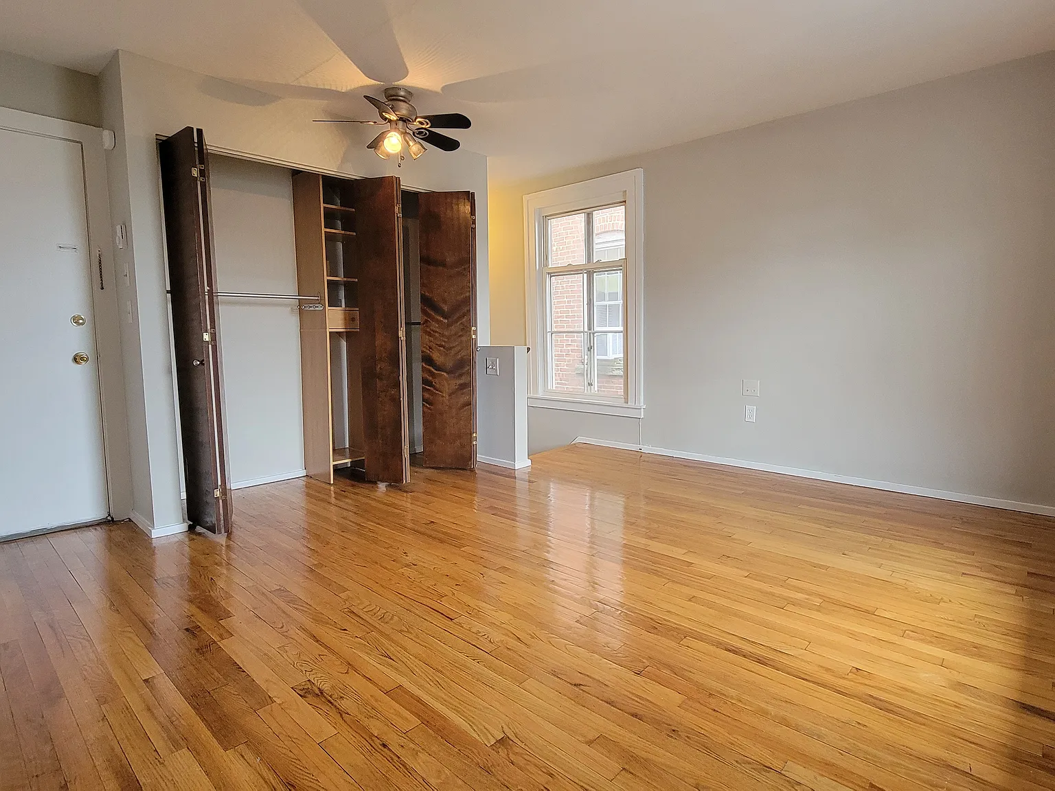 2 bed, $1,725 — Photo 2