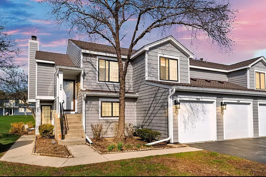 984 Westchester Cir