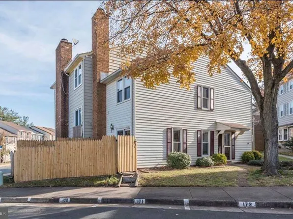 13817 Cabernet Ct, Chantilly, VA 20151