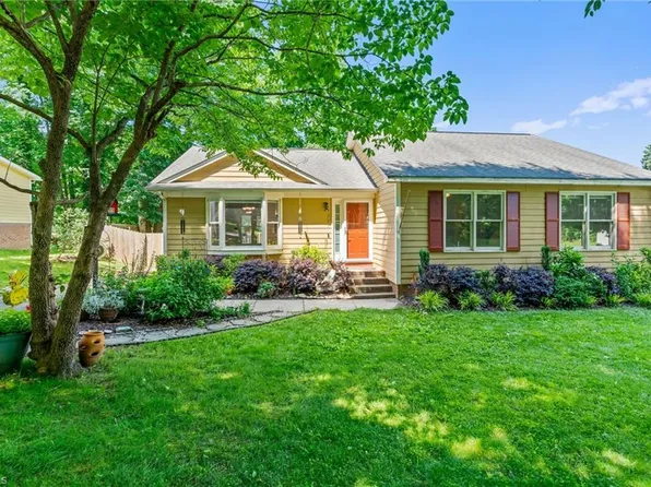 3209 Copthorne Dr, Greensboro, NC 27410