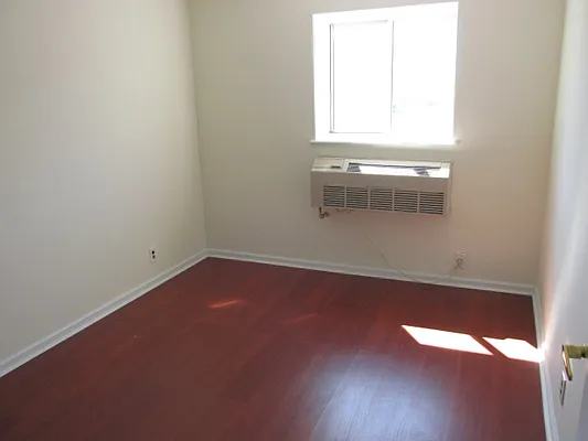 Rented by Luxor Homes & Investment Realty | media 4