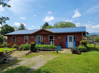 368 Dotson Ln, Mountain City, TN 37683