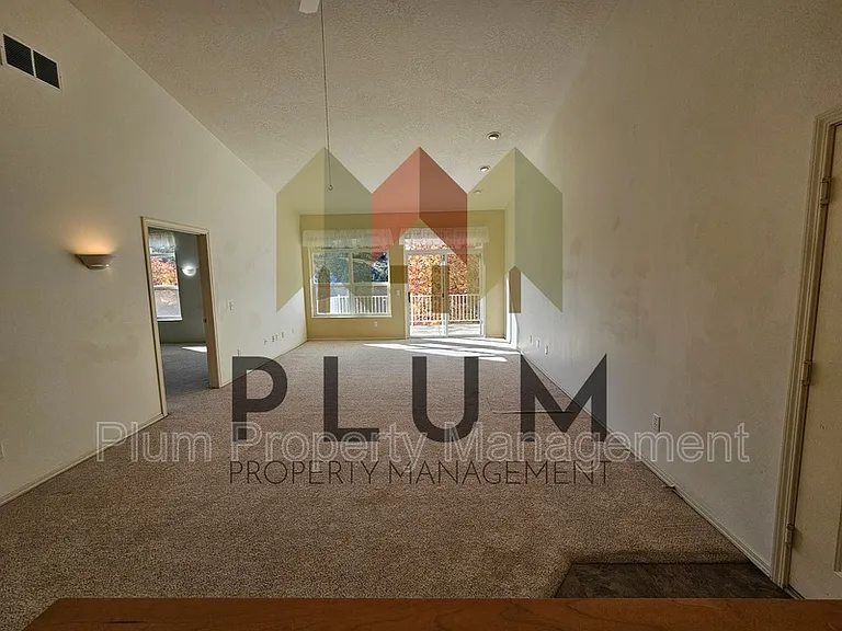 5104 Village View Way #7 — Photo 3