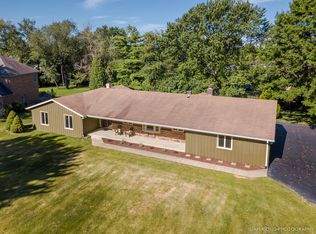 5S580 Beau Bien Blvd, Naperville, IL