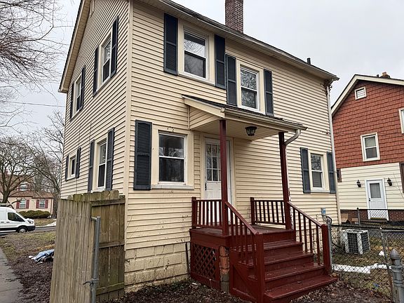 3rd image of 681 McKinley Ave