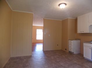 623 E Solomon St, Griffin, GA 30223