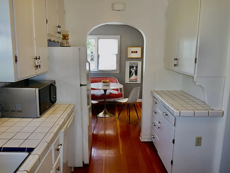 1289 Pine Ave — Photo 9