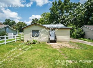246 1st Ave NW, Graysville, AL 35073
