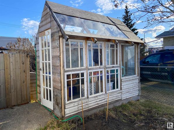 4517 54th Ave, Leduc, AB T9E 5W2
