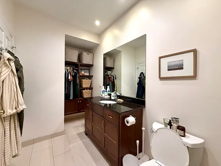 2431 N Albany Ave #1 — Photo 9