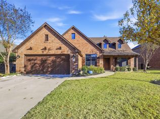 3121 Shoreline Dr, Burleson, TX 76028