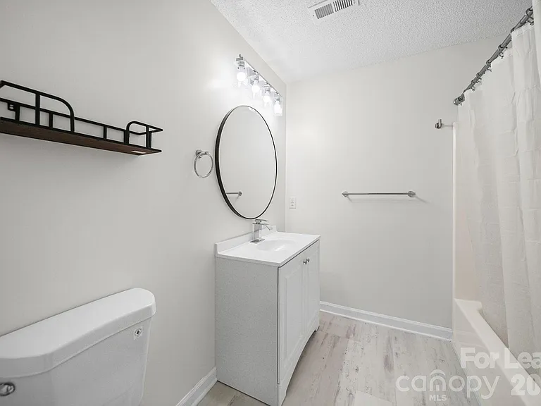 1110 Chandler Dr — Photo 15