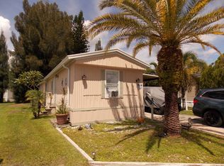 399 Gnu Dr, North Fort Myers, FL 33917