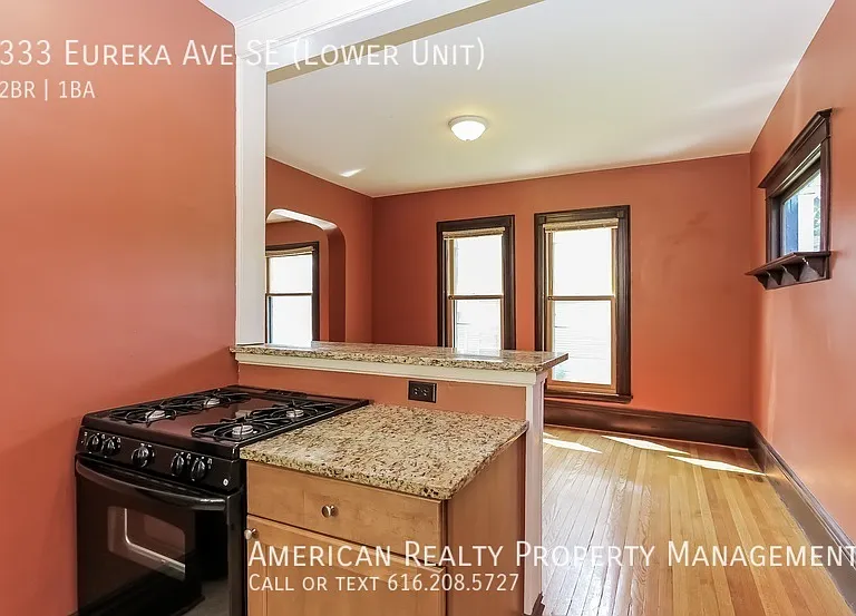 333 Eureka Ave SE — Photo 4