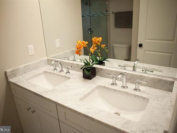 2nd image of 39 U St NE #1