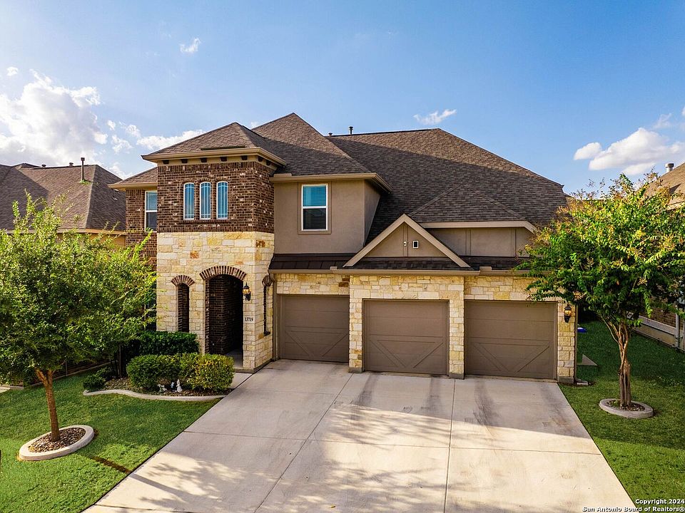 1st image of 13719 ASTROS LN