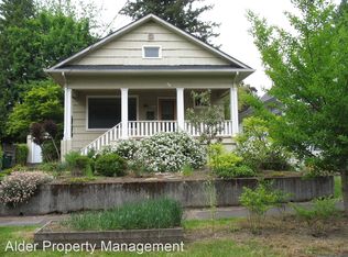 4327 SE Washington St, Portland, OR