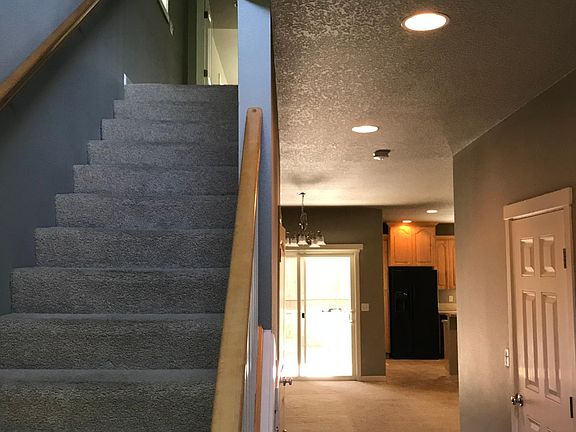 5th image of 9507 NE 73rd St