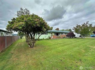 155 Meadow Ln, Silver Creek, WA 98564