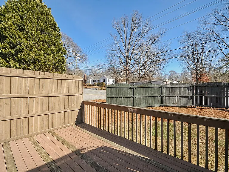 303 Waddell Rd — Photo 20