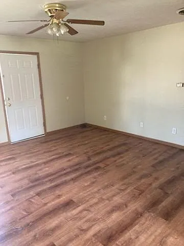 327 W Broadway St #1 — Photo 1