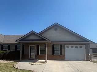 401 Cedar Creek Dr, Rossville, GA 30741