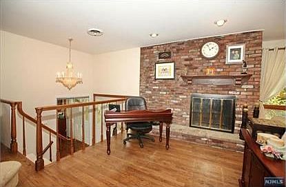 3rd image of 758 Tiffany Ave