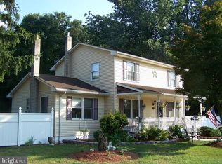 30 Birkshire Rd, Hamilton, NJ 08619
