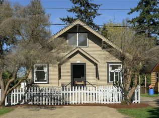 1502 E Maplewood Ave, Bellingham, WA 98225